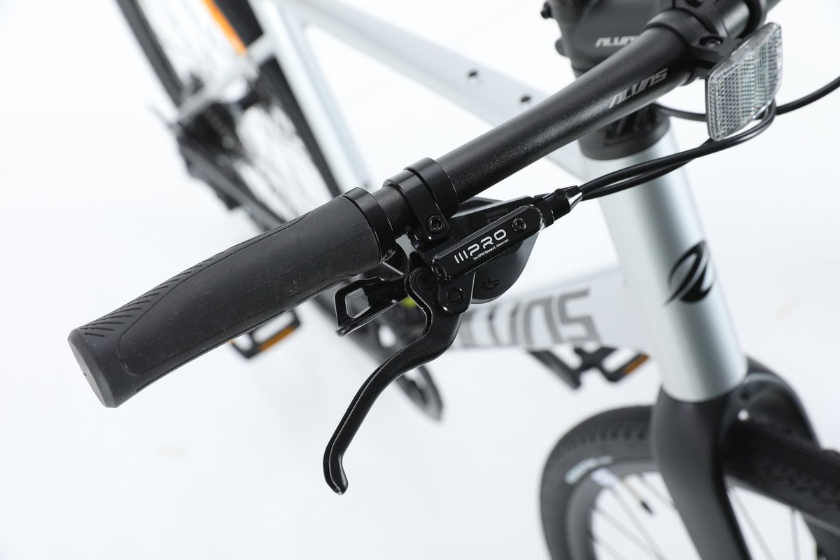 Alvas Brumby Ace Flat Bar Road Bike - Image 4