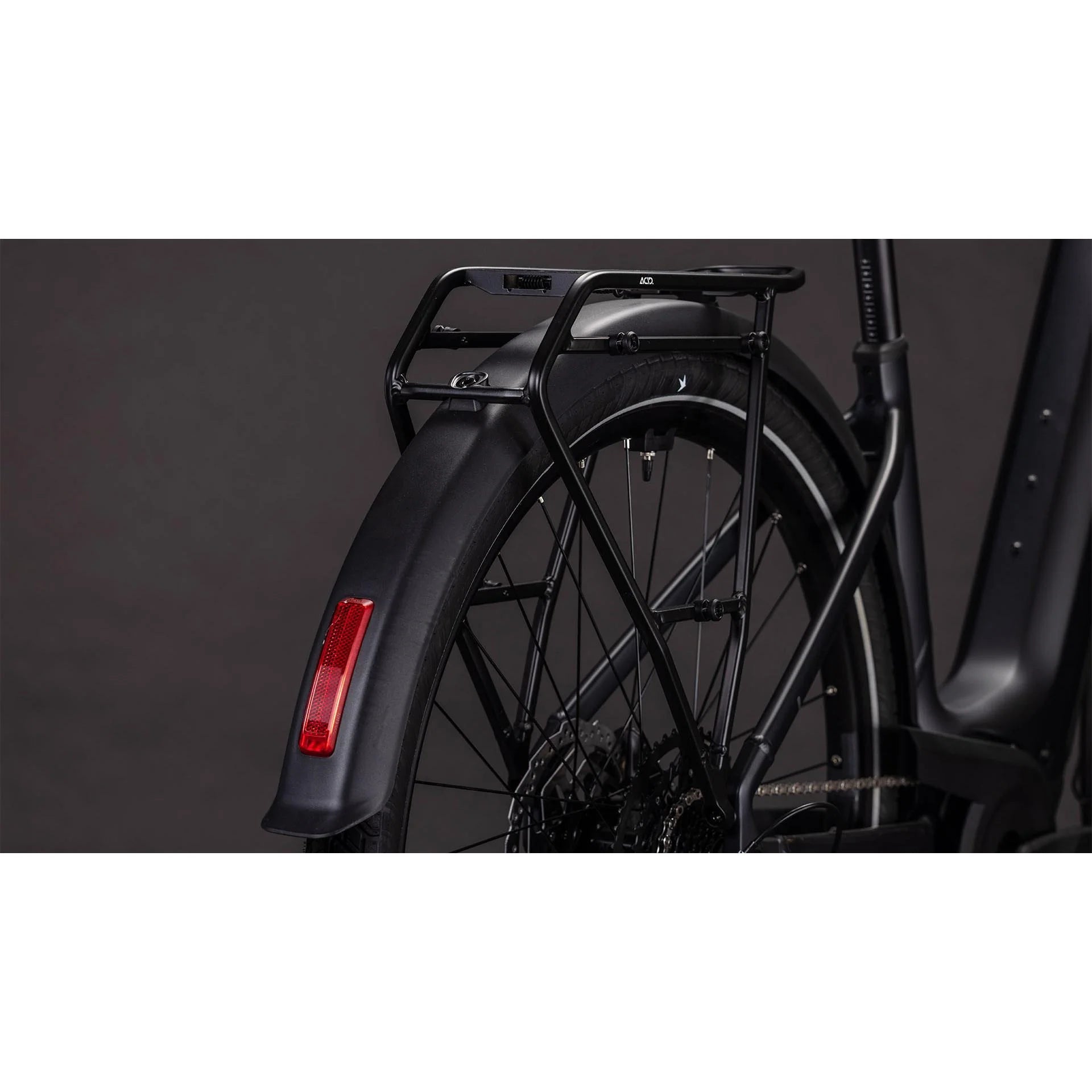 Cube Touring Hybrid ONE Easy Entry 600 Electric Hybrid Bike Coal'n'Chrome - Image 4