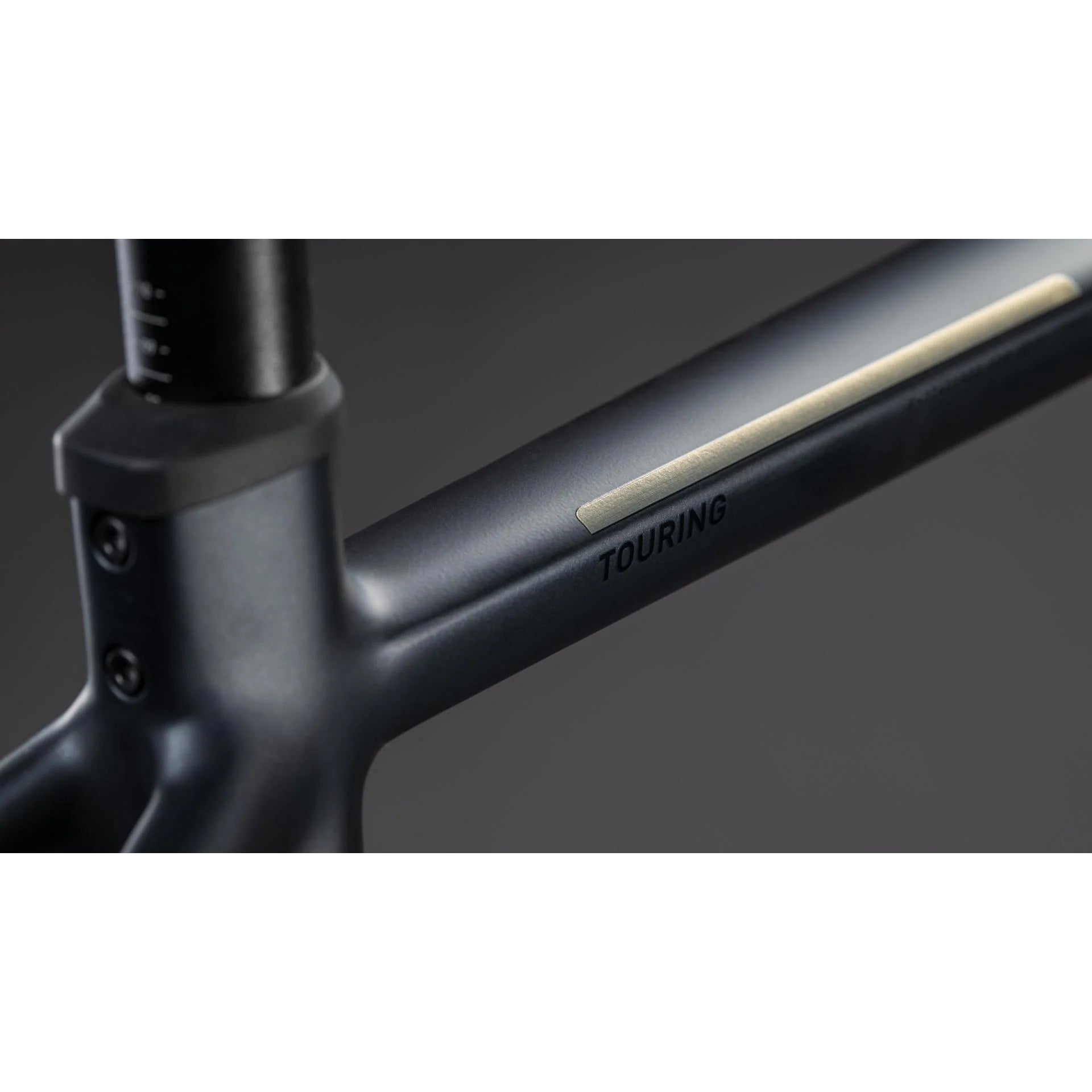 Cube Touring Hybrid ONE 600 Electric Hybrid Bike Coal'n'Chrome - Image 5