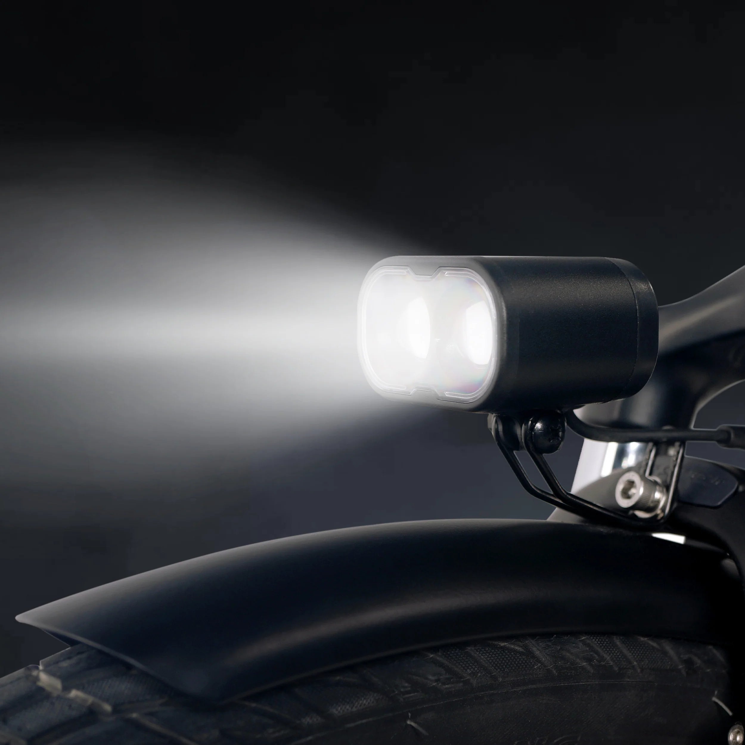 NCM T7 Trekking Commuter E-Bike - Image 3