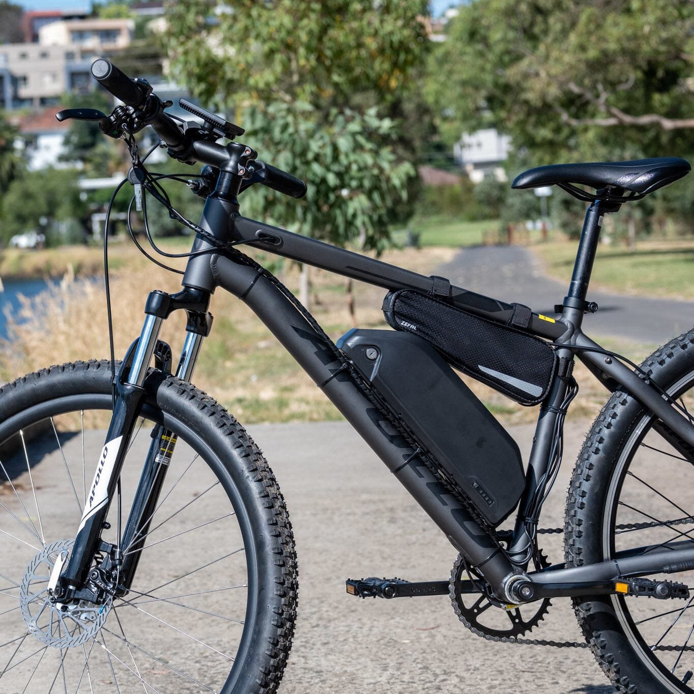 Apollo 48v 750w Custom Built Hub-Motor Electric Bike with Throttle - Image 7