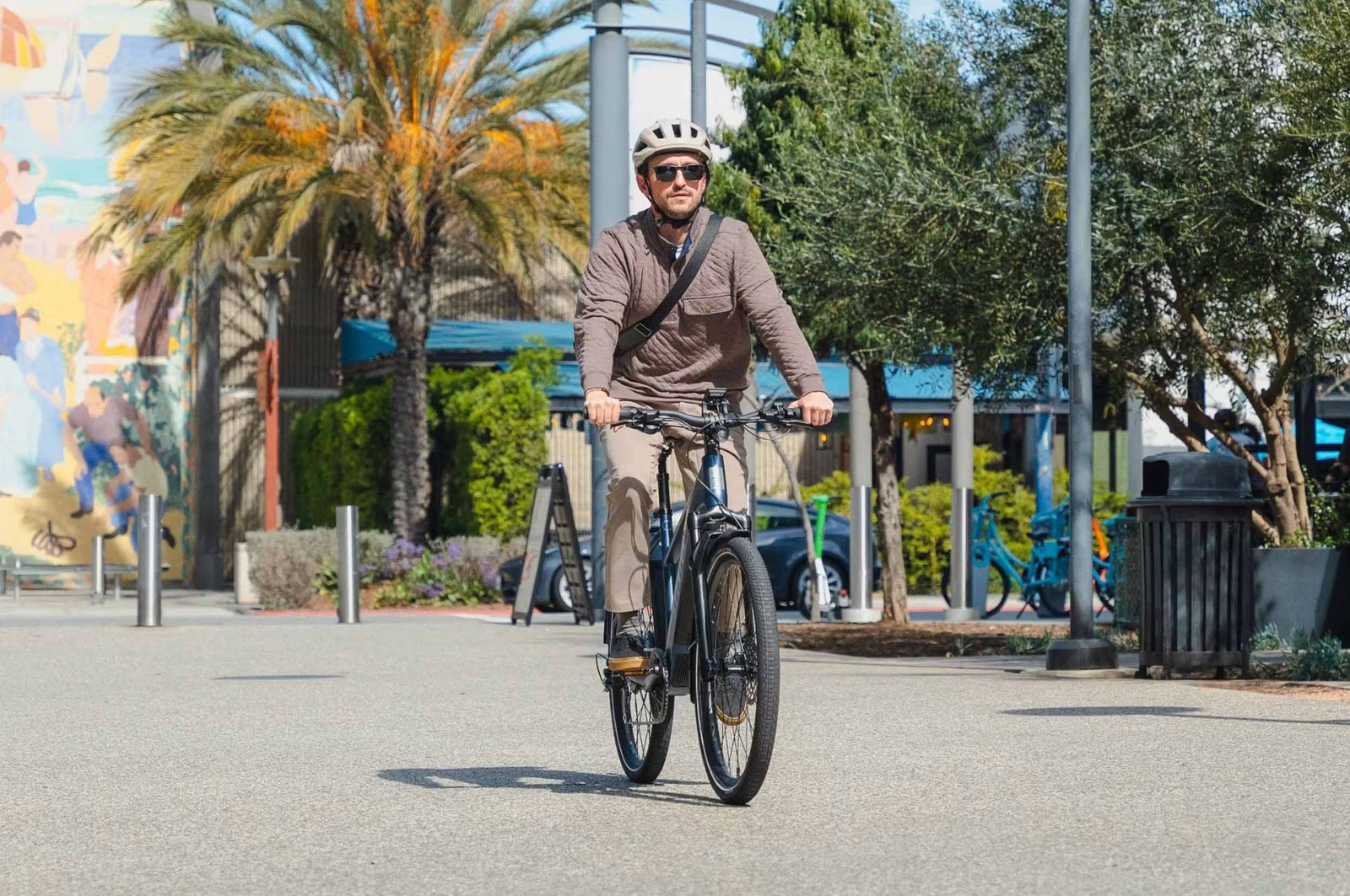 Aventon Level 4 REC Step Through Electric Bike - Image 16