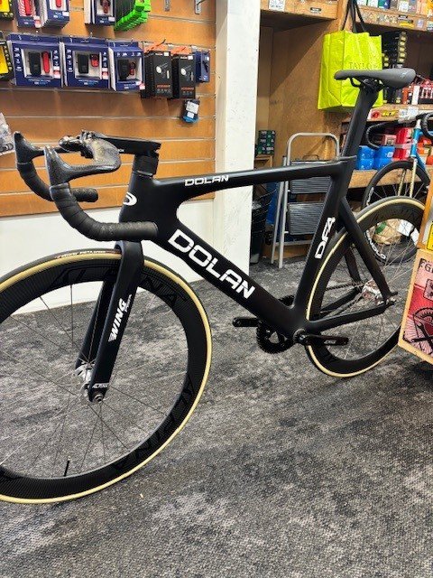 DOLAN Df4 Carbon Track Bike - Image 2