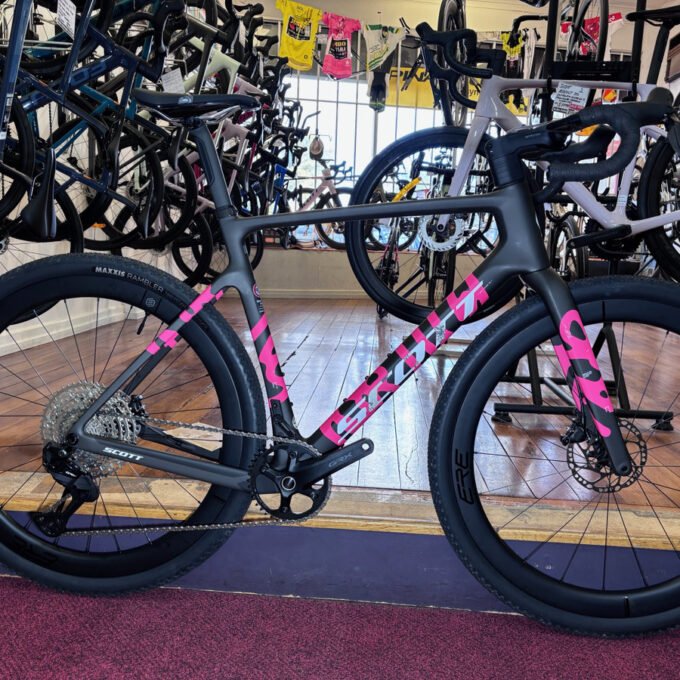 SCOTT ADDICT GRAVEL HMC RC GRX 827 WIRELESS GRAVEL BIKE