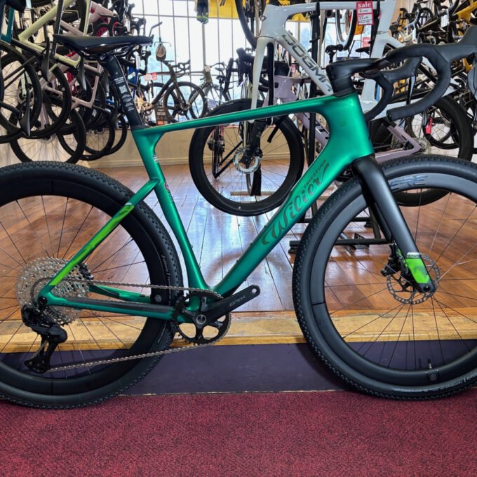 Wilier Rave SLR ID2 GRX 827 Di2 Wireless ERE Carbon Wheelset - Pixel Green