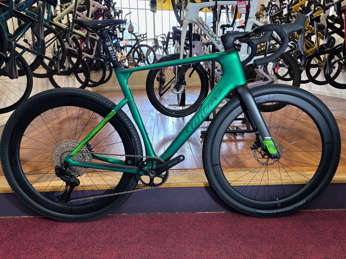 Wilier Rave SLR ID2 SRAM Rival XPLR with ERE Carbon Wheelset - Pixel Green